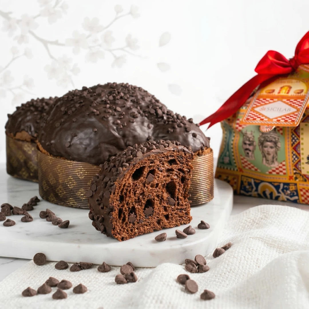 Colomba Pasquale Impasto Cioccolato Artigianale Sicilab con fetta al cioccolato fondente